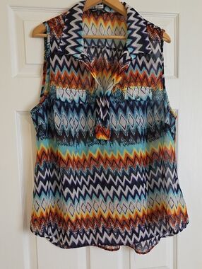 Unique Zone Sleeveless Chevron & Geometric Print Blouse in Blue, Orange, Black